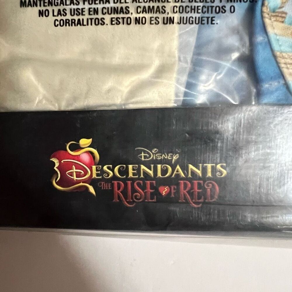 NWT DISNEY Descendants 4 Rise of Red Chloe Costume Girls L 12-14 NIP Halloween - Picture 14 of 14